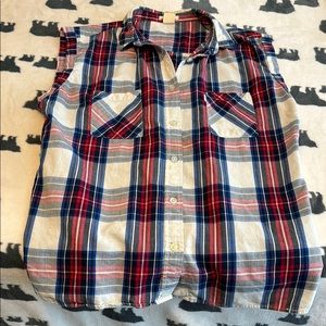 Levi’s Plaid Sleeveless Button-Up Shirt